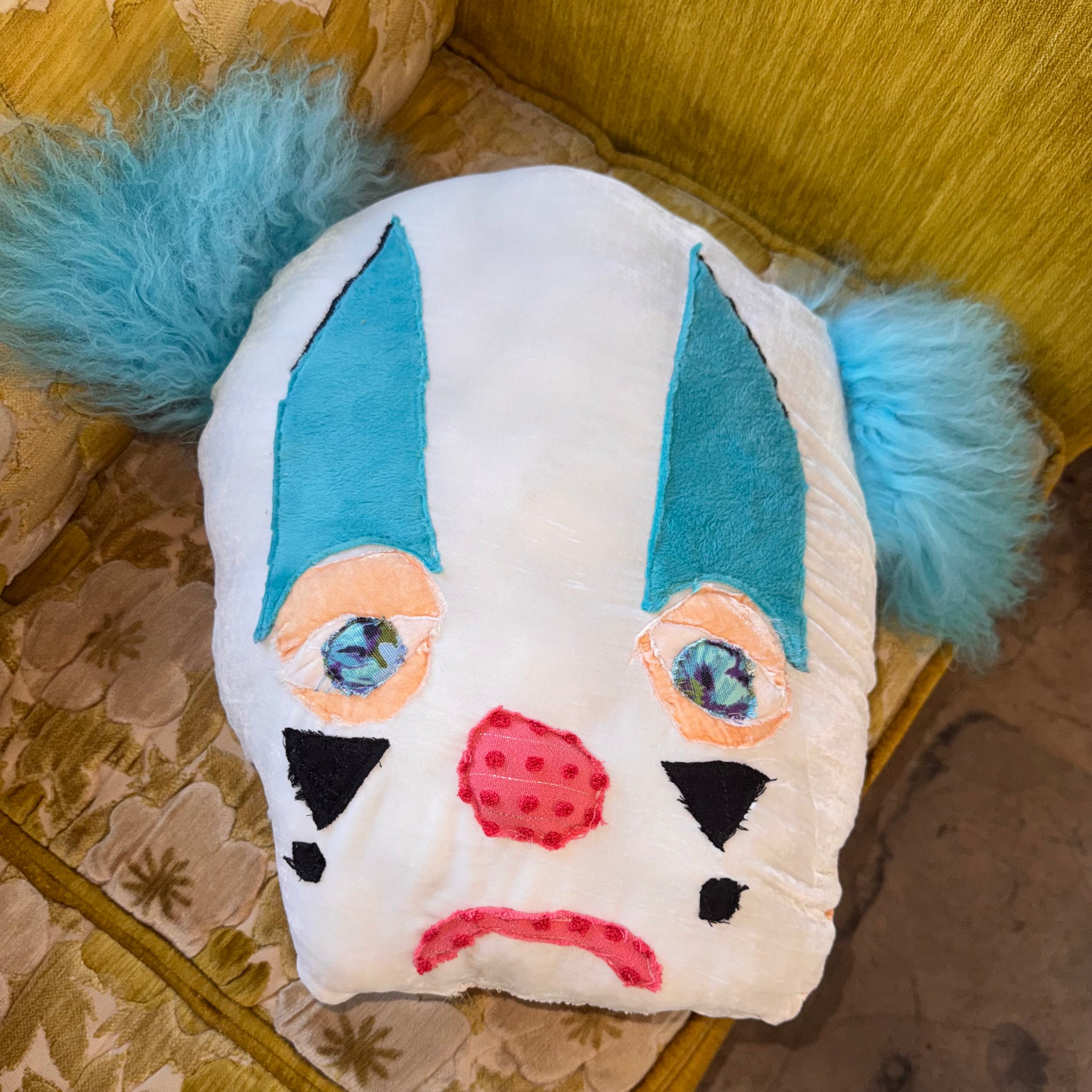 CLOWN PILLOWS
