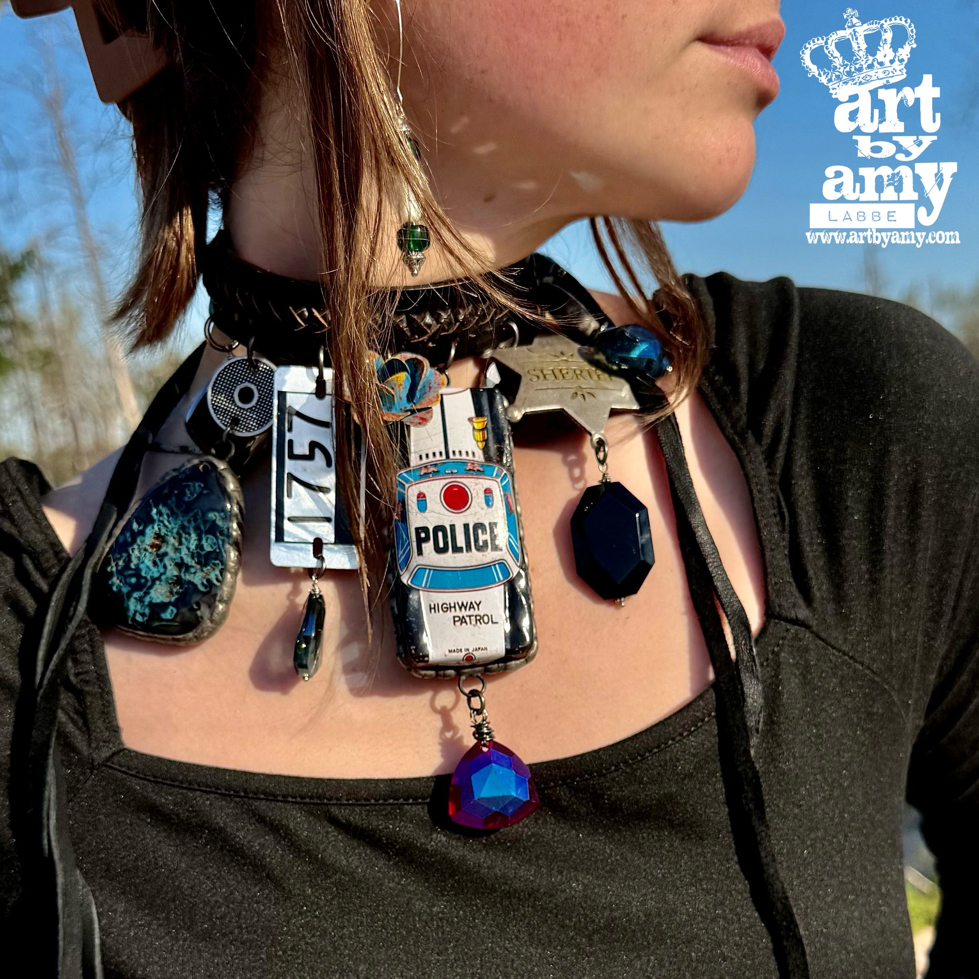 Squadcar Choker